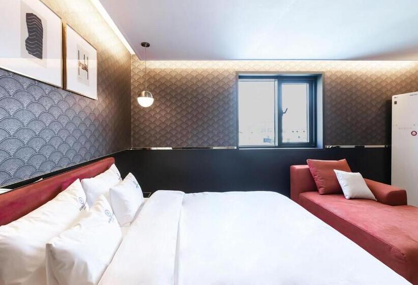 デラックスルーム, Browndot Hotel Sasang Renecite