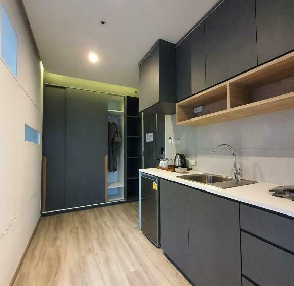 디럭스 스튜디오, Good Dream Premier