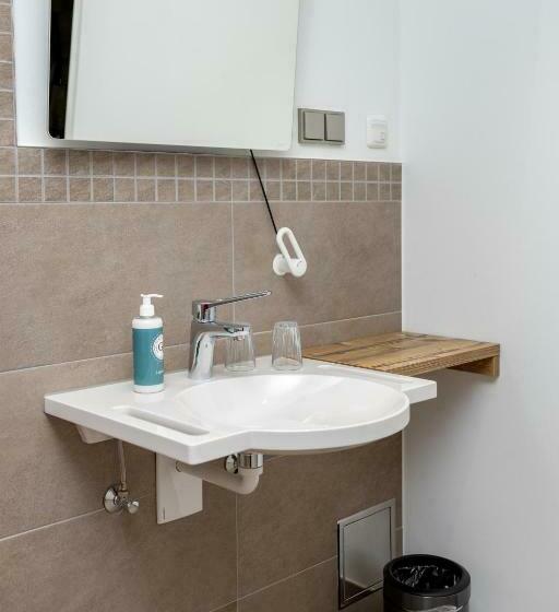 适合残疾人使用的标准间, Grohnder Fährhaus