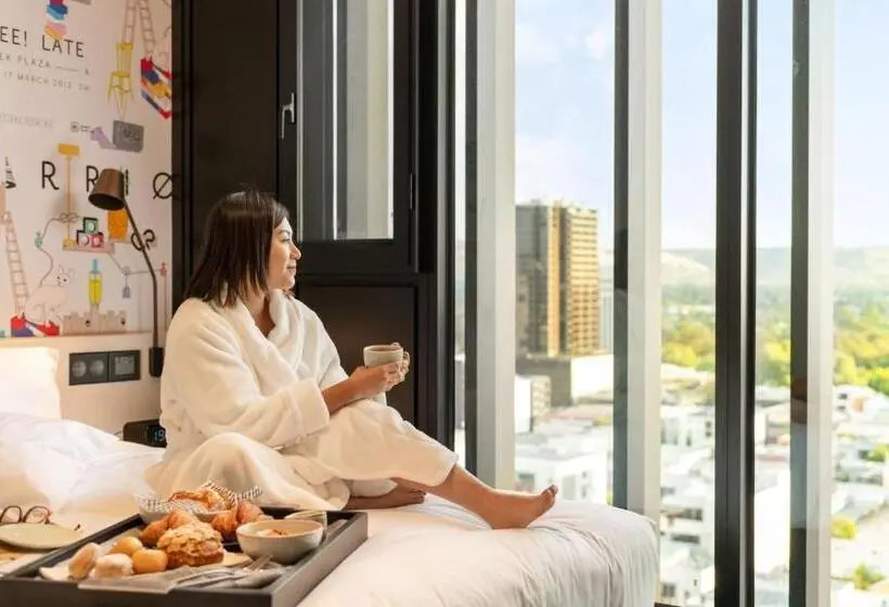 デラックススイート, Indigo Adelaide Markets, An Ihg