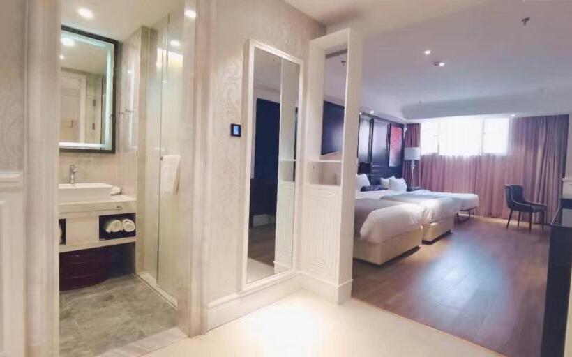 اتاق لوکس سه تخته, Lano Hotel Hebei Chengde Shuangqiao District Herun New City