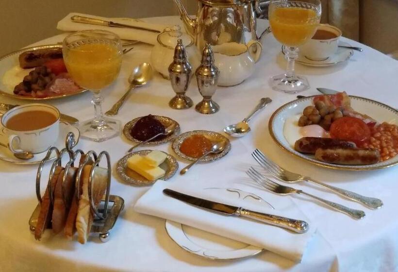 اتاق لوکس, Ravenscroft B&b
