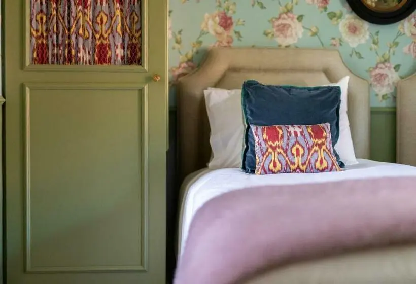デラックスルーム, Rosegarden Essence Sintra by Unlock Hotels