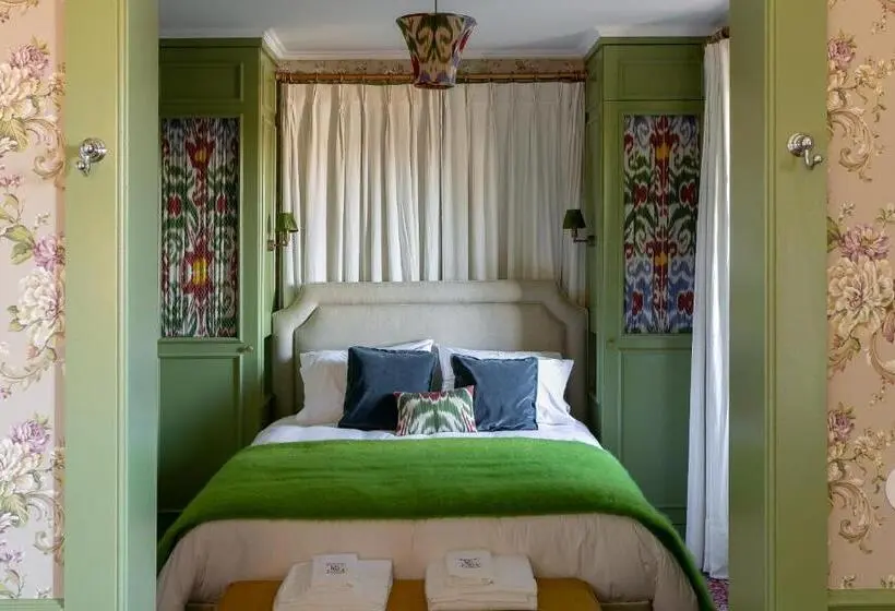 デラックスルーム, Rosegarden Essence Sintra by Unlock Hotels