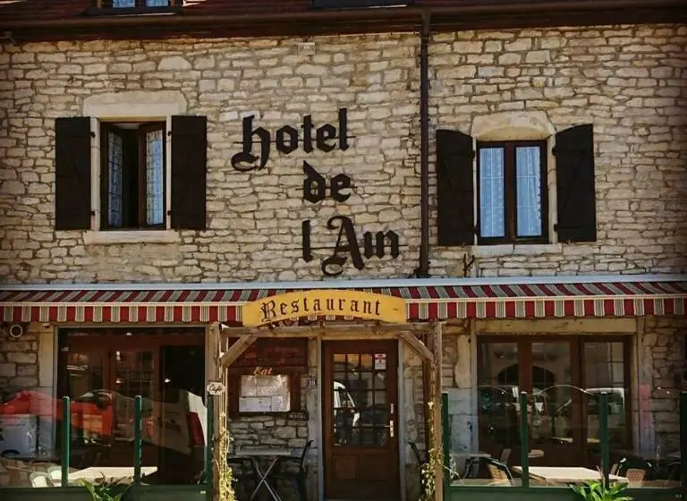 スタンダードルーム, De L Ain