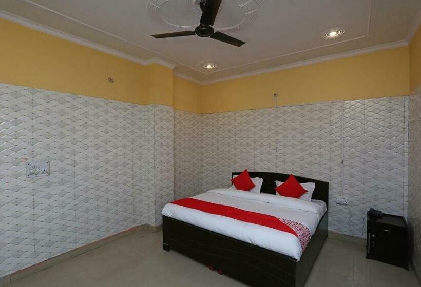 Quarto Estandar, Oyo 35493  Mj