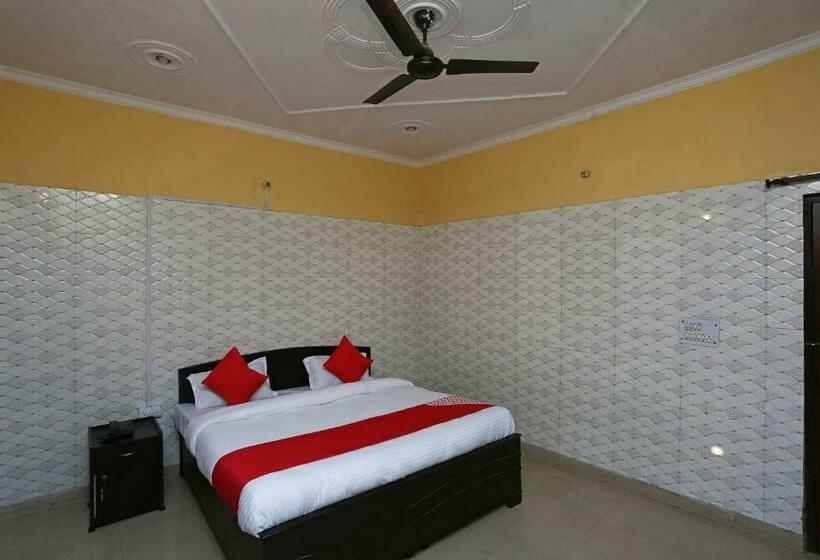 Quarto Estandar, Oyo 35493  Mj