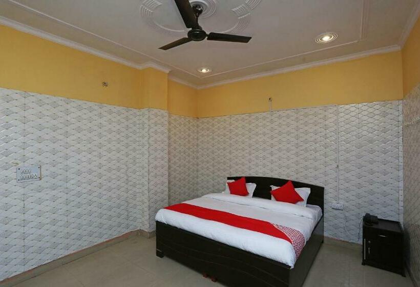 Quarto Estandar, Oyo 35493  Mj
