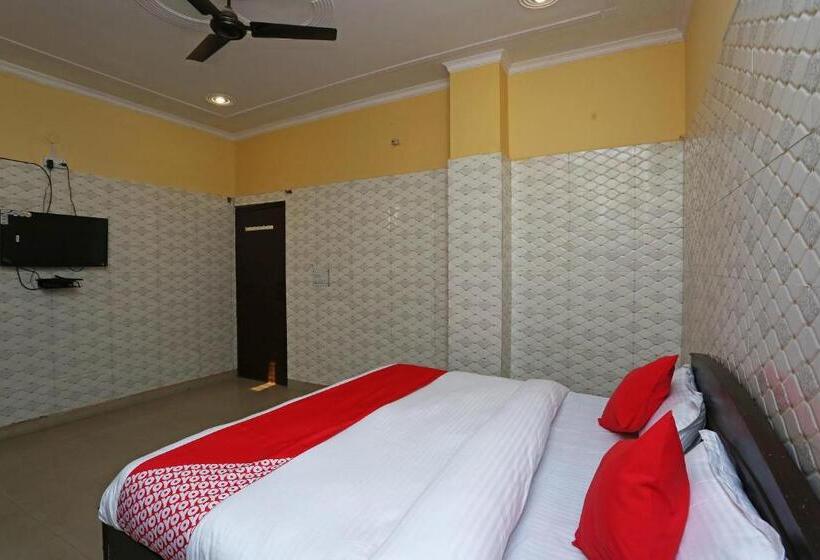Quarto Estandar, Oyo 35493  Mj