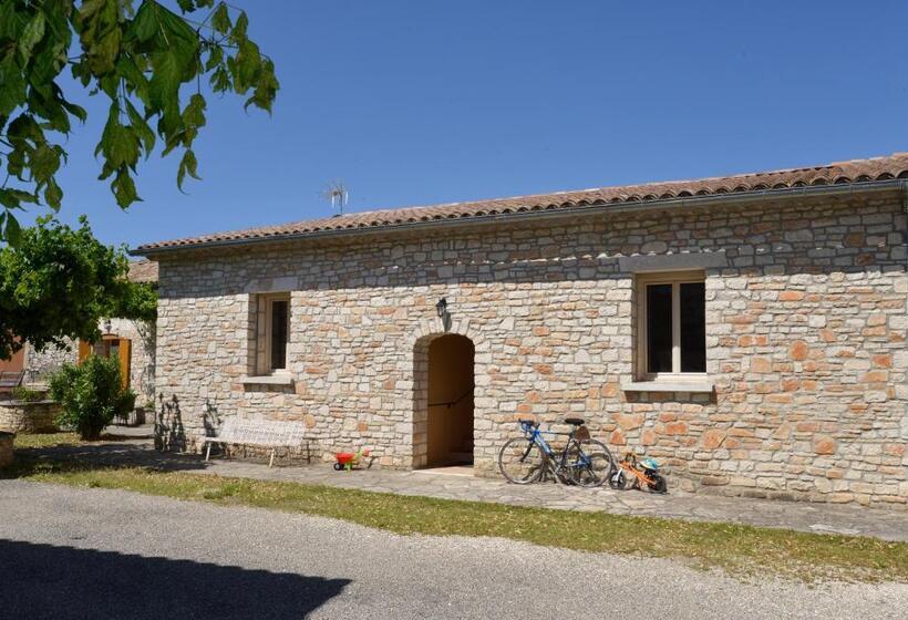 스탠다드 트리플 룸, Restaurant Les Stalagmites