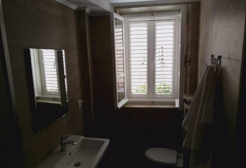 اتاق استاندارد, Rooms Dana
