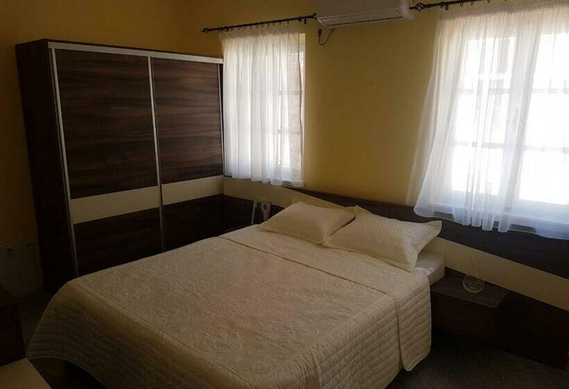 اتاق استاندارد سه نفره, Rooms Dana