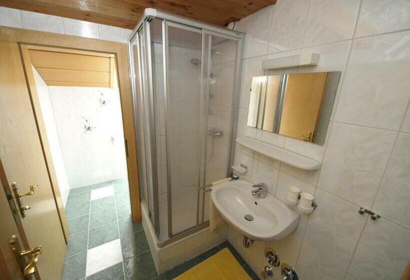 Номер Стандарт, Frühstückspension Kärntnerhof