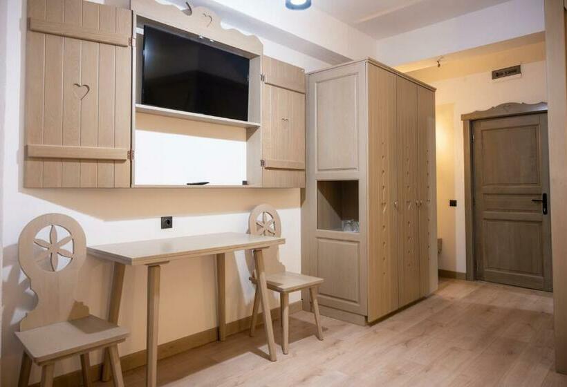 스탠다드 발코니 룸, Pension Mama Cozonacilor