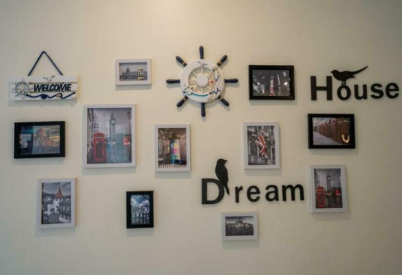 غرفة ديلوكس سرير كينج, Hak Heng