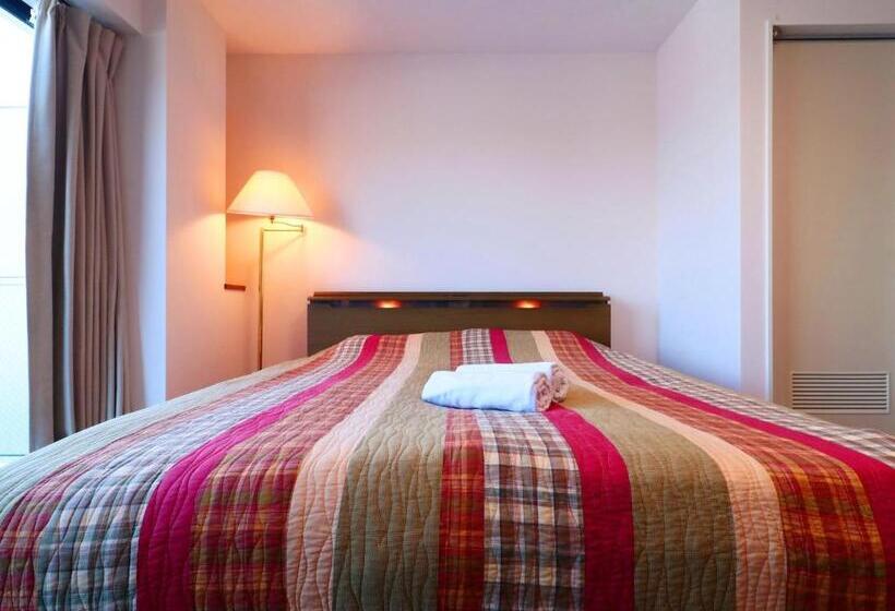 غرفة قياسية سرير كينج, Izu Kansya