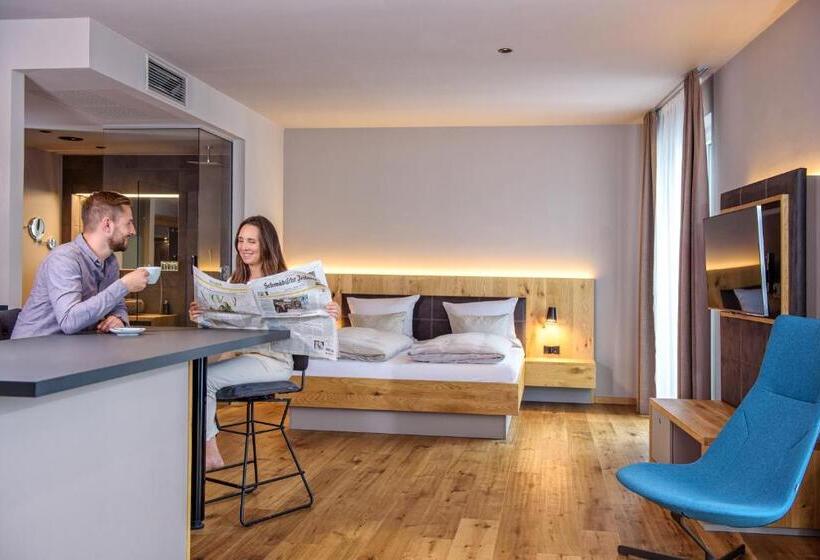 스탠다드 스튜디오, Akzent Hotel Laupheimer Hof