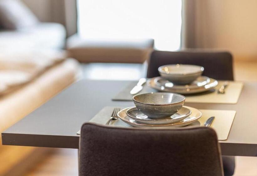 스탠다드 스튜디오, Akzent Hotel Laupheimer Hof