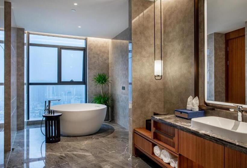 디럭스 룸, Guizhou Park