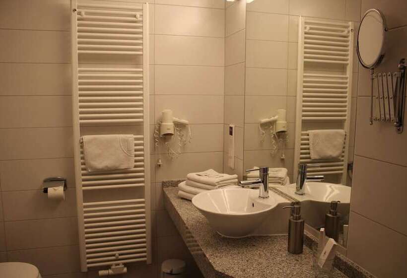 스탠다드 트리플 룸, Bed & Breakfast Hotel Müllerhof