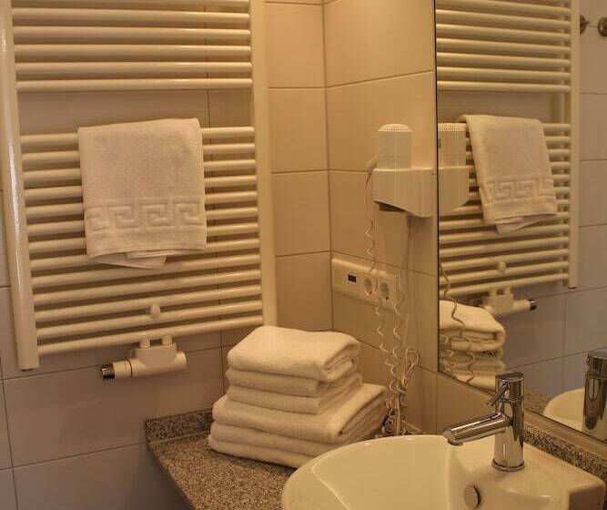 스탠다드 트리플 룸, Bed & Breakfast Hotel Müllerhof