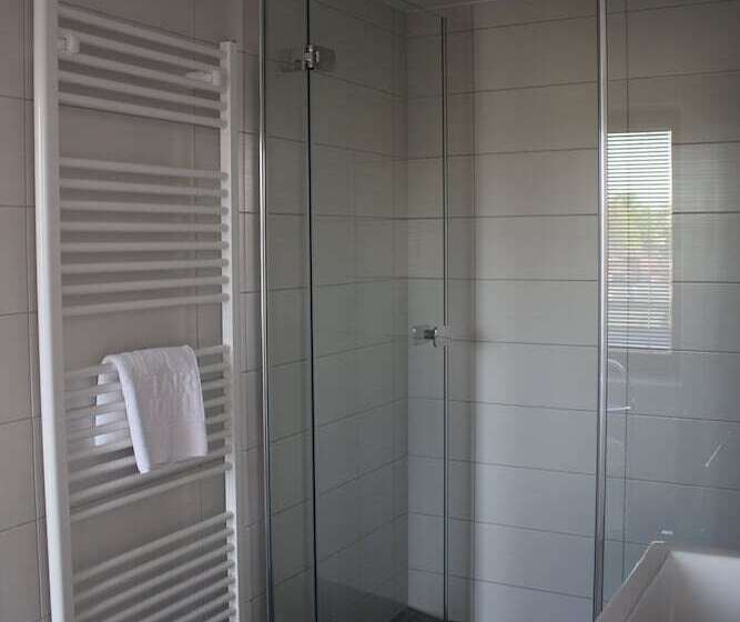 Номер Стандарт Трехместный, Bed & Breakfast Hotel Müllerhof