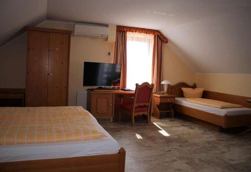 스탠다드 트리플 룸, Bed & Breakfast Hotel Müllerhof