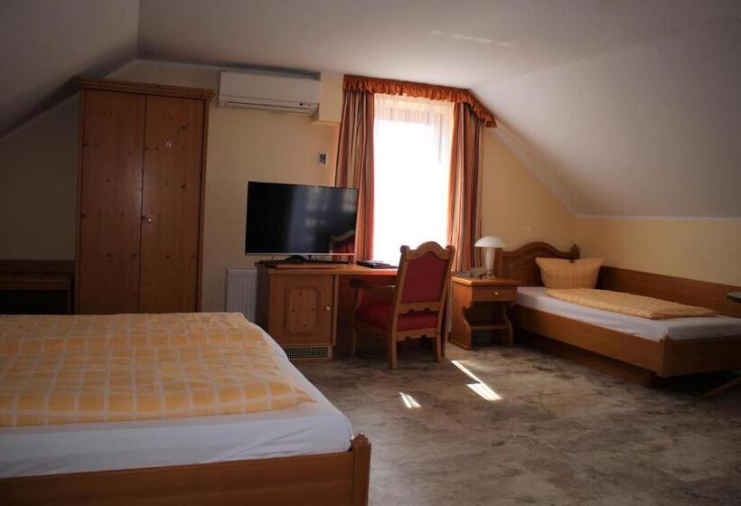 스탠다드 트리플 룸, Bed & Breakfast Hotel Müllerhof