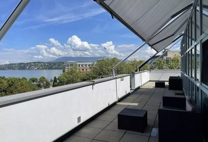 Standard Yhden Hengen Huone, Geneva Hostel