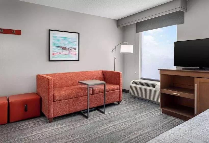 スタンダードスタジオ, Hampton Inn & Suites Lake Mary At Colonial Townpark