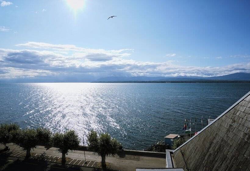 جناح جونيور, Hôtel Real Nyon By Happyculture