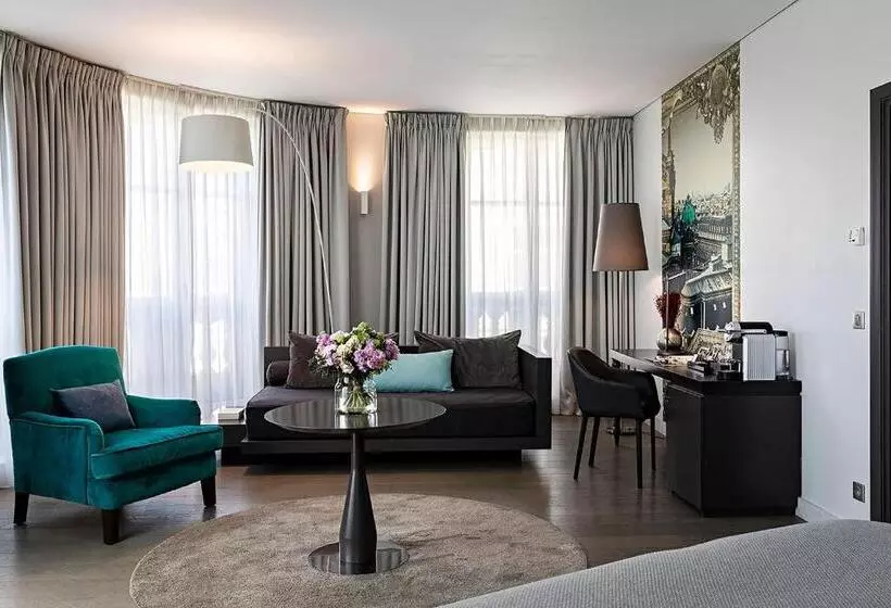 ジュニアスイート, Indigo Paris   Opera, An Ihg