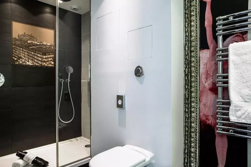 プレミアムルーム, Indigo Paris   Opera, An Ihg
