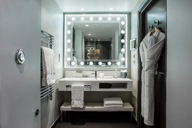 プレミアムルーム, Indigo Paris   Opera, An Ihg