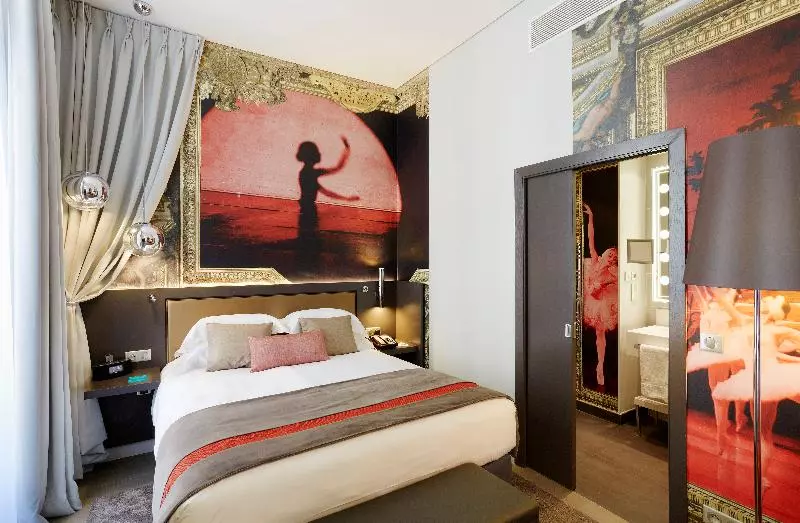 スタンダードルーム, Indigo Paris   Opera, An Ihg