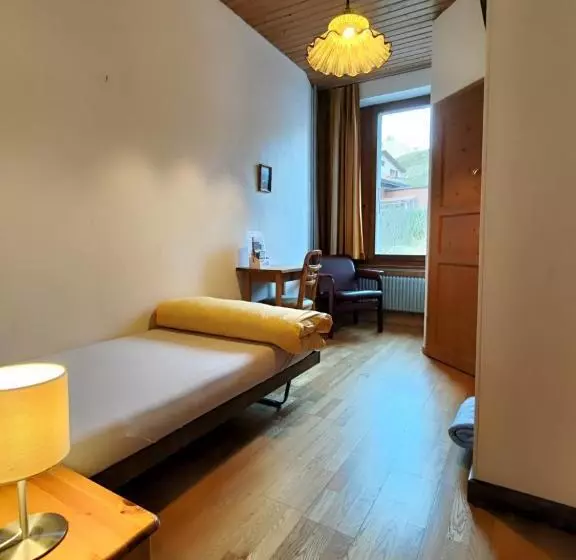 バスルーム共有のシングルスタンダード, Maison D Hôtes De La Gare