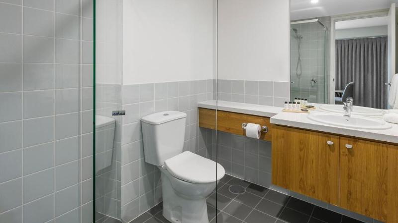 شقة ديلوكس غرفتين نوم, Oaks Adelaide Embassy Suites