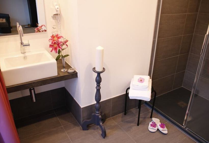 חדר סטנדרט, Primavera