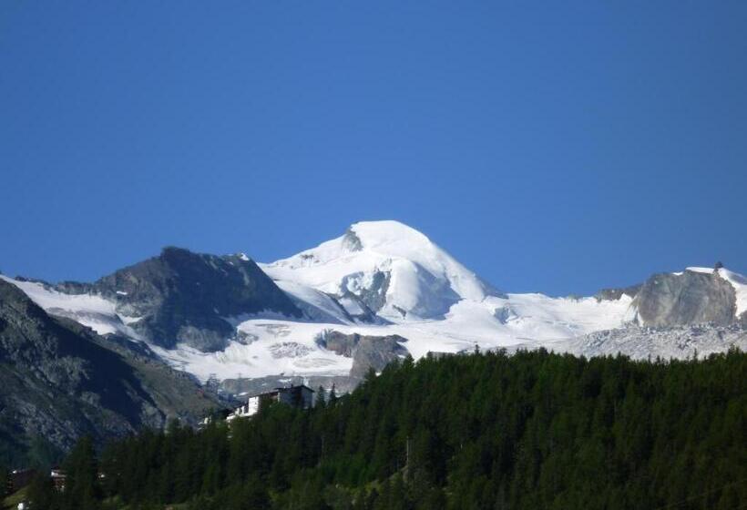 חדר סופריור עם מרפסת, Primavera