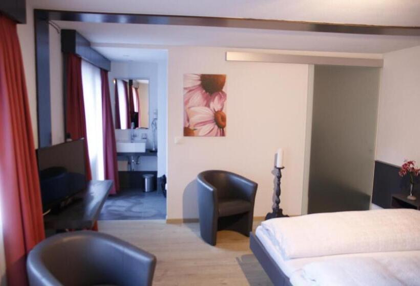 חדר סופריור עם מרפסת, Primavera