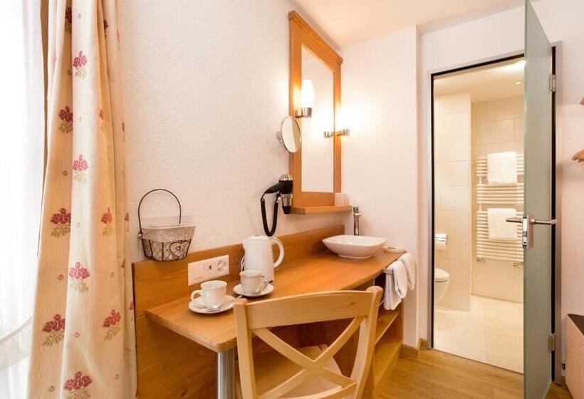 スタンダードルーム, Romantica