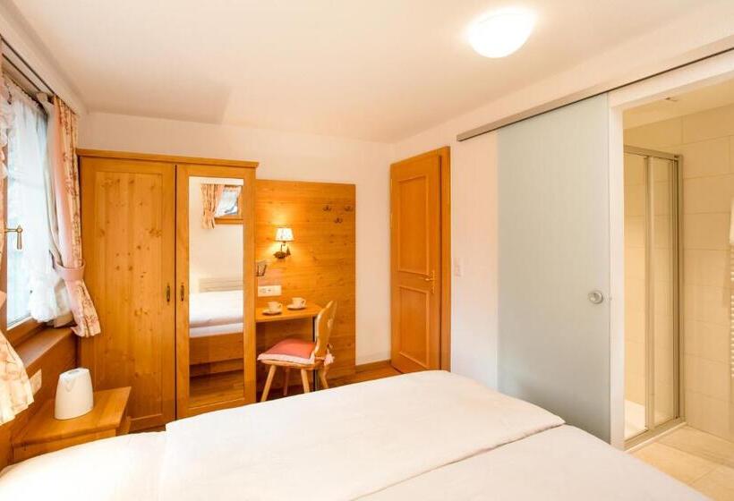 スタンダードルーム, Romantica