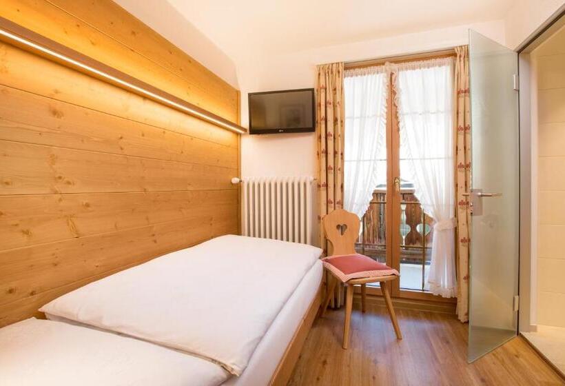 スタンダードシングルルーム, Romantica