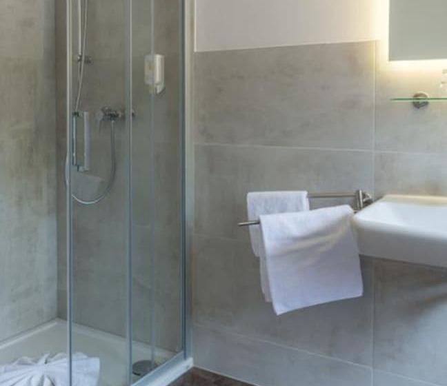 غرفة سوبيريور, Schwarzer Adler Tangermünde