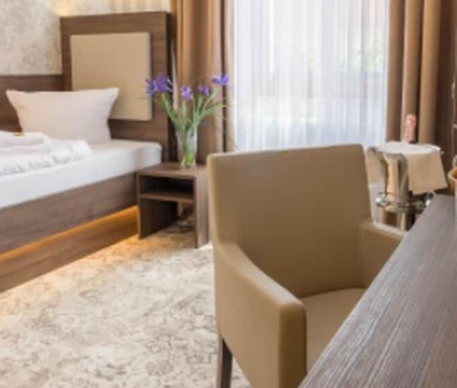 غرفة قياسية فردية, Schwarzer Adler Tangermünde