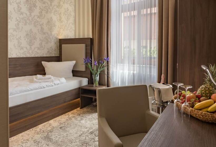 غرفة قياسية, Schwarzer Adler Tangermünde