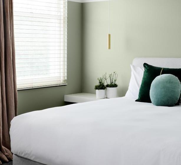 デラックスルーム, The Prince