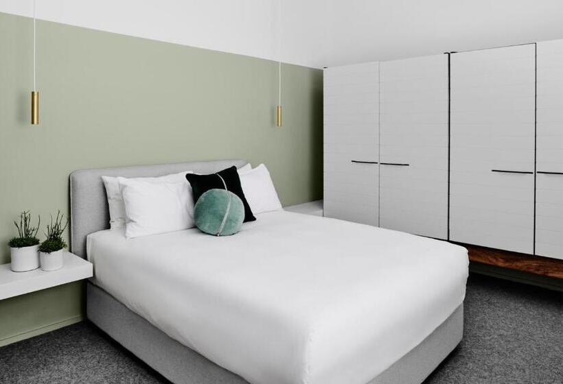 デラックスルーム, The Prince