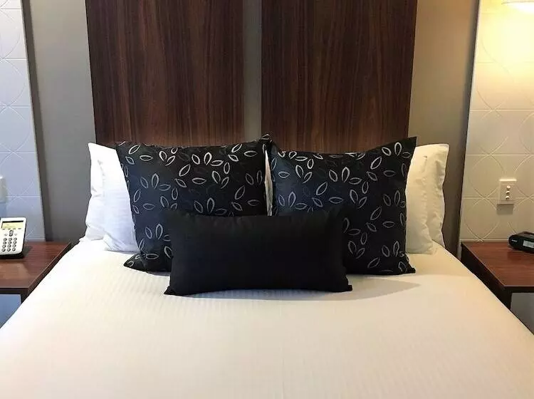 デラックスルーム, Quality Hotel Taylors Lakes