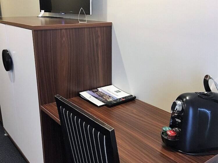 디럭스 룸, Quality Hotel Taylors Lakes